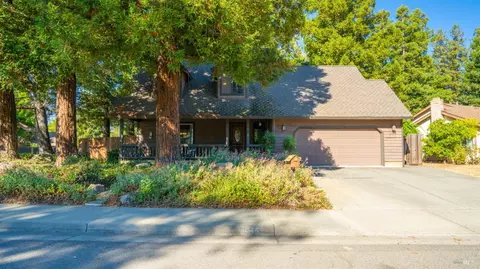 1305 Weyand Way, Dixon, CA 95620