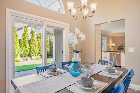 399 Wilson Ln, Windsor, CA 95492 photo 14
