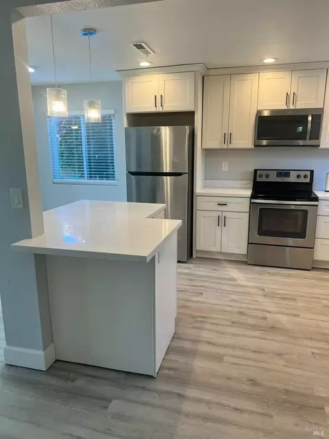 157 Peach St, Vallejo, CA 94589 photo 6