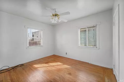 Bedroom - 214 12th St, Vallejo, CA 94590 photo 5 of 5