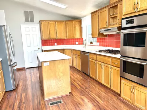 191 Daisy Dr, Napa, CA 94558 photo 12