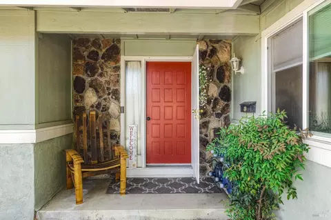 742 Corte Crestview, Vacaville, CA 95688 photo 3