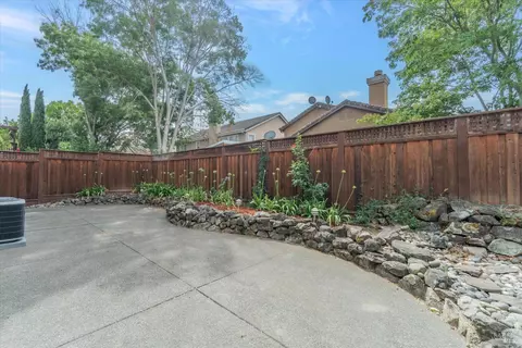 1320 Eagle Dr, Windsor, CA 95492 photo 38