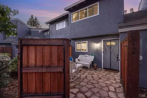 772 Racquet Club Cir, Rohnert Park, CA 94928