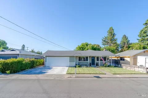130 Marlene St, Ukiah, CA 95482 photo 2