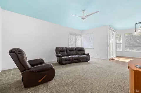 357 Breeden St, Santa Rosa, CA 95409 photo 9