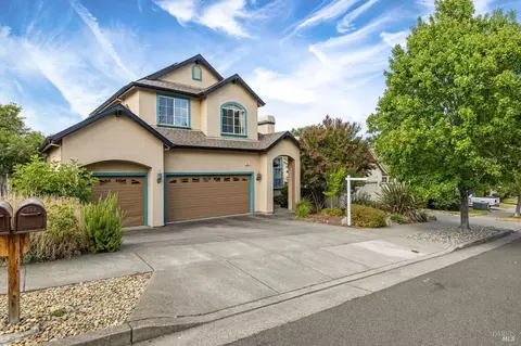 357 Breeden St, Santa Rosa, CA 95409 photo 2