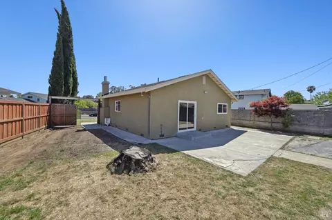 261 Cortland Cir, Vallejo, CA 94589 photo 34