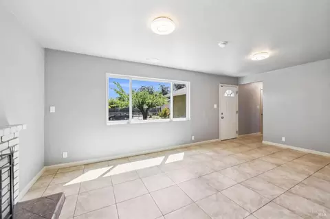 261 Cortland Cir, Vallejo, CA 94589 photo 6