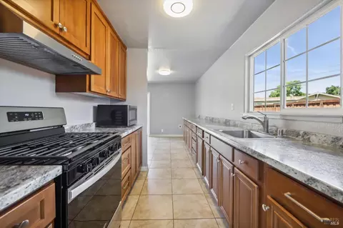261 Cortland Cir, Vallejo, CA 94589 photo 17