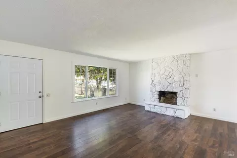 8553 Larch Ave, Cotati, CA 94931 photo 3