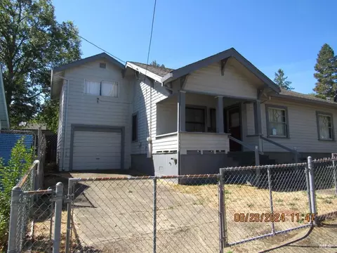 257 Pine St, Willits, CA 95490 photo 2
