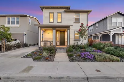 1753 Wildflower Way, Rohnert Park, CA 94928