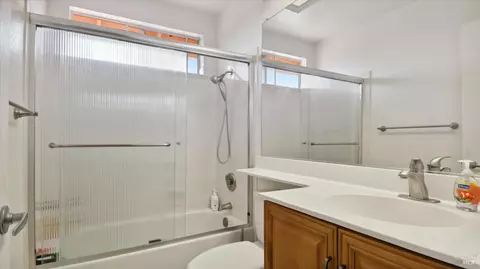 896 Britannia Dr, Vallejo, CA 94591 photo 27
