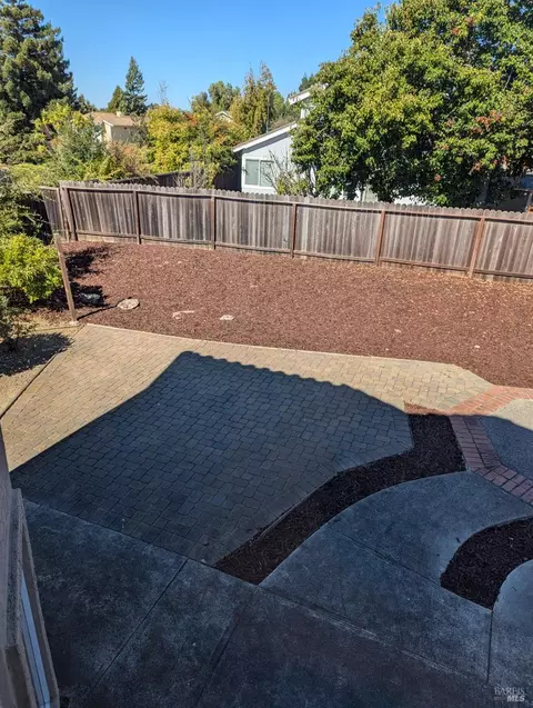 896 Britannia Dr, Vallejo, CA 94591 photo 28