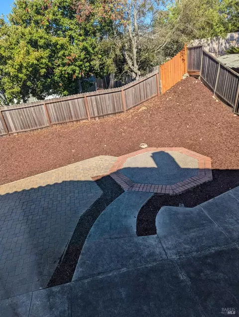 896 Britannia Dr, Vallejo, CA 94591 photo 21