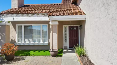 896 Britannia Dr, Vallejo, CA 94591 photo 4