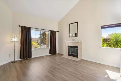 896 Britannia Dr, Vallejo, CA 94591 photo 5
