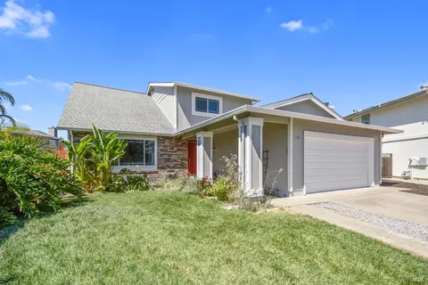 130 Kingsland Ct, Vacaville, CA 95687
