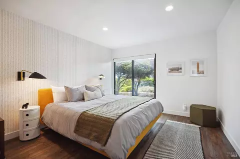Bedroom - 20970 Heron Dr, Bodega Bay, CA 94923 photo 7 of 9