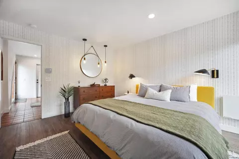 Bedroom - 20970 Heron Dr, Bodega Bay, CA 94923 photo 6 of 9