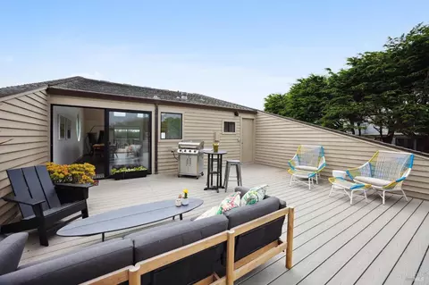 Exterior - 20970 Heron Dr, Bodega Bay, CA 94923 photo 4 of 16