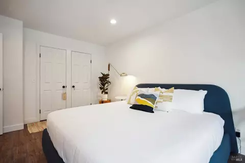 Bedroom - 20970 Heron Dr, Bodega Bay, CA 94923 photo 5 of 9