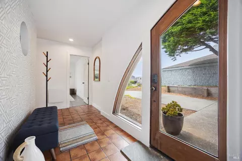 Entry Way - 20970 Heron Dr, Bodega Bay, CA 94923 photo 1 of 2