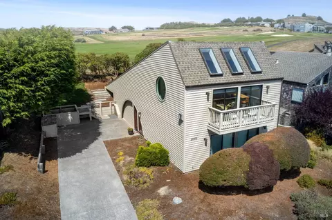 20970 Heron Dr, Bodega Bay, CA 94923