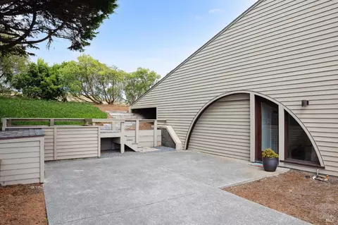 Exterior - 20970 Heron Dr, Bodega Bay, CA 94923 photo 11 of 16