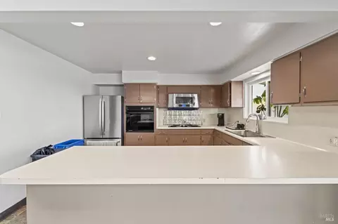 34 Catalpa St, Vallejo, CA 94589 photo 11