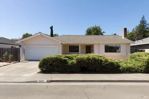 1137 Sunnyslope Dr, Santa Rosa, CA 95404