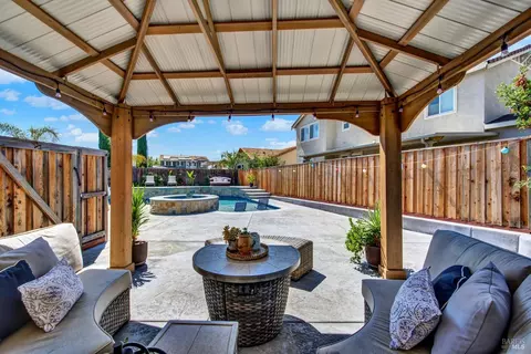 100 Carousel Way, Vacaville, CA 95688 photo 56