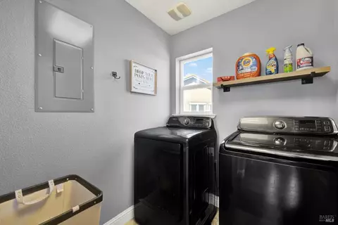 100 Carousel Way, Vacaville, CA 95688 photo 48