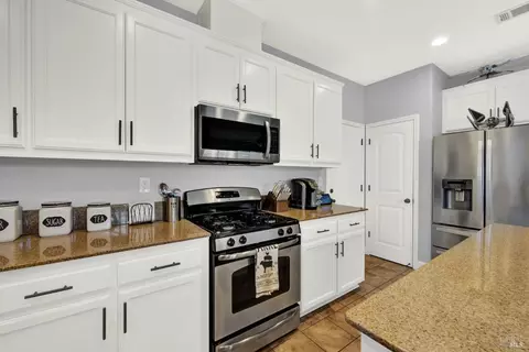 100 Carousel Way, Vacaville, CA 95688 photo 20