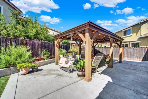 100 Carousel Way, Vacaville, CA 95688 photo 62