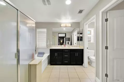 100 Carousel Way, Vacaville, CA 95688 photo 36