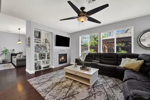100 Carousel Way, Vacaville, CA 95688 photo 11
