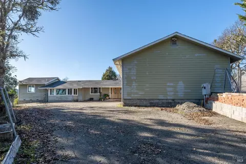 Undisclosed, Willits, CA 95490 photo 47