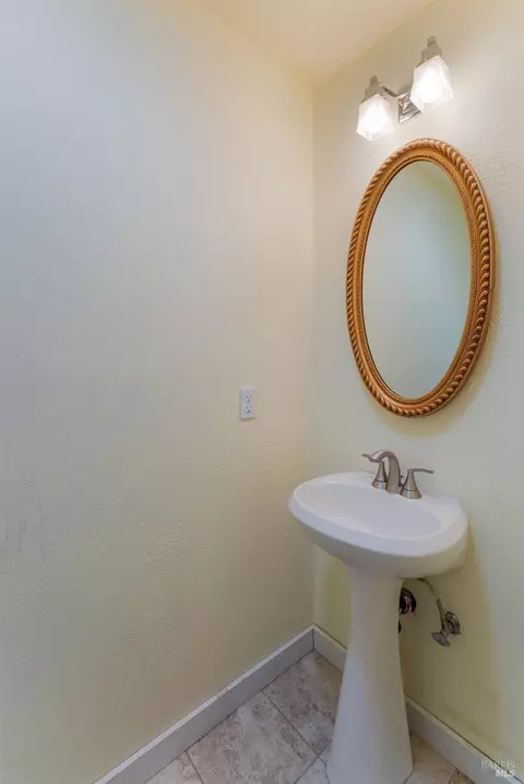 Undisclosed, Willits, CA 95490 photo 26
