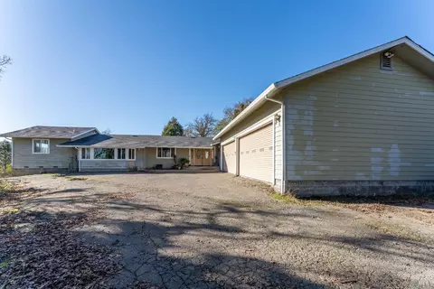 Undisclosed, Willits, CA 95490 photo 48