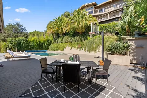 40 Corte Amado, Greenbrae, CA 94904 photo 4