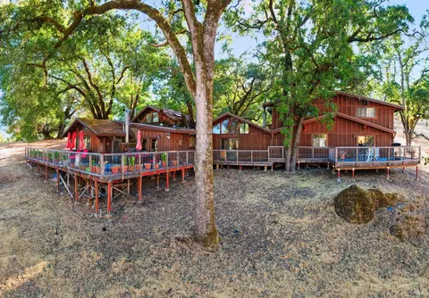 Exterior - 4540 Moose Rd, Ukiah, CA 95482 photo 1 of 7