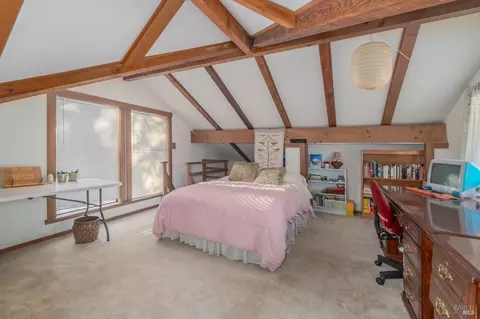 Bedroom - 4540 Moose Rd, Ukiah, CA 95482 photo 4 of 15