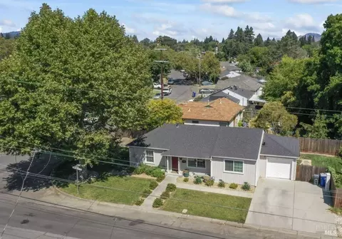 124 Homewood Ave, Napa, CA 94558