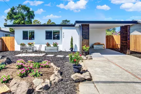 2179 S Terrace Dr, Napa, CA 94559