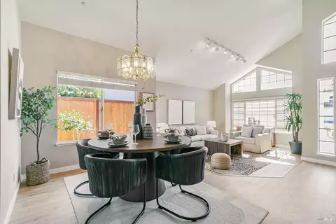 1045 Sandhurst Dr, Vallejo, CA 94591