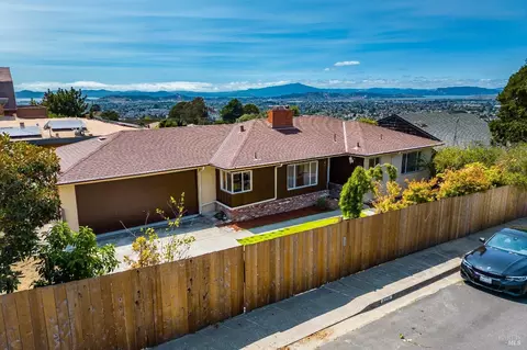 6356 Kensington Ave, Richmond, CA 94805