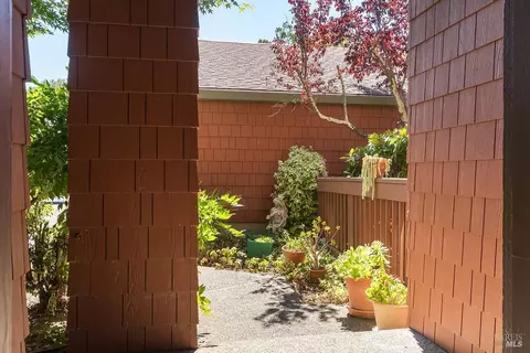848 Arlene Way, Novato, CA 94947 photo 24