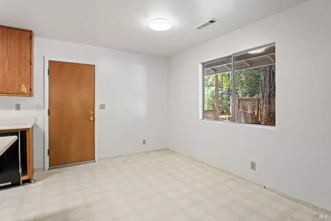24189 Birch Pl, Willits, CA 95490 photo 5